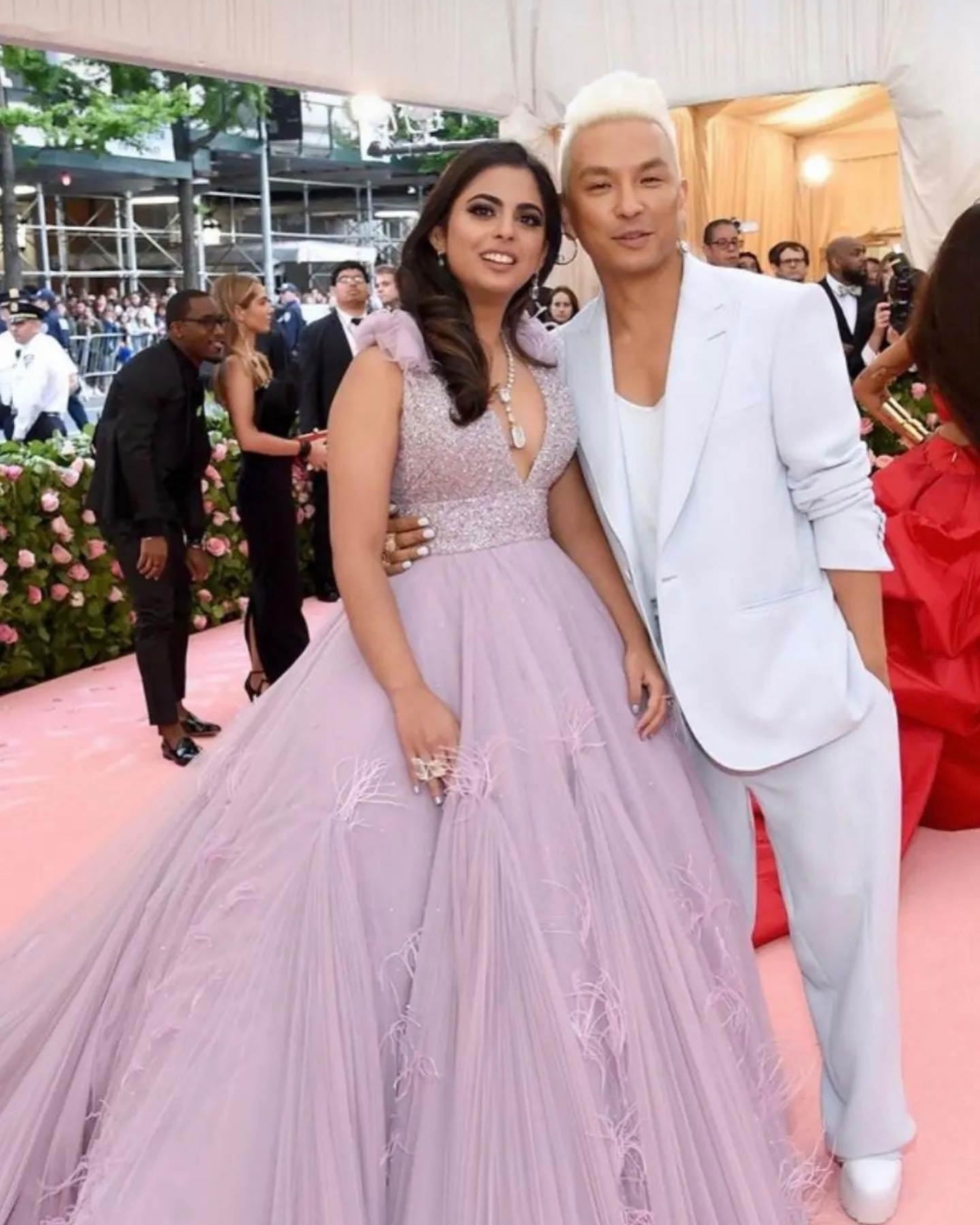 what is the net worth of isha ambani