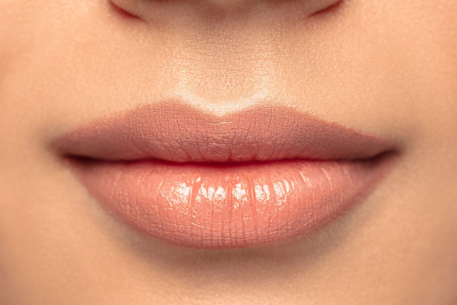 Does cinnamon make lips pink