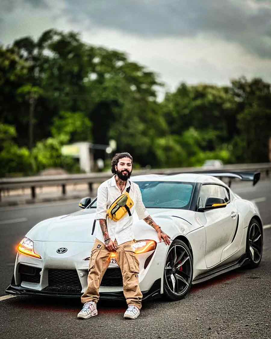 anurag dobhal net worth