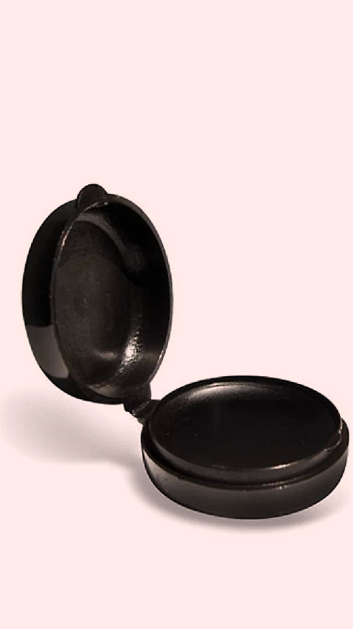 black kajal tika new