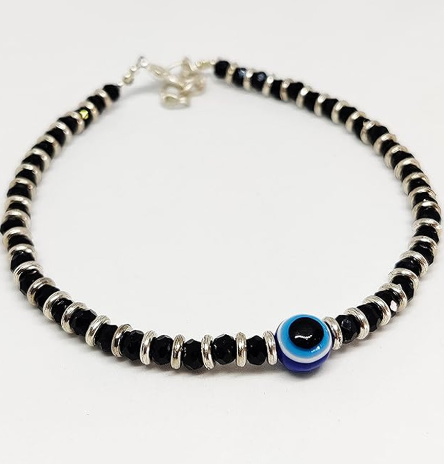 can we wear evil eye on feet