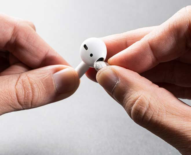 clean airpods inside