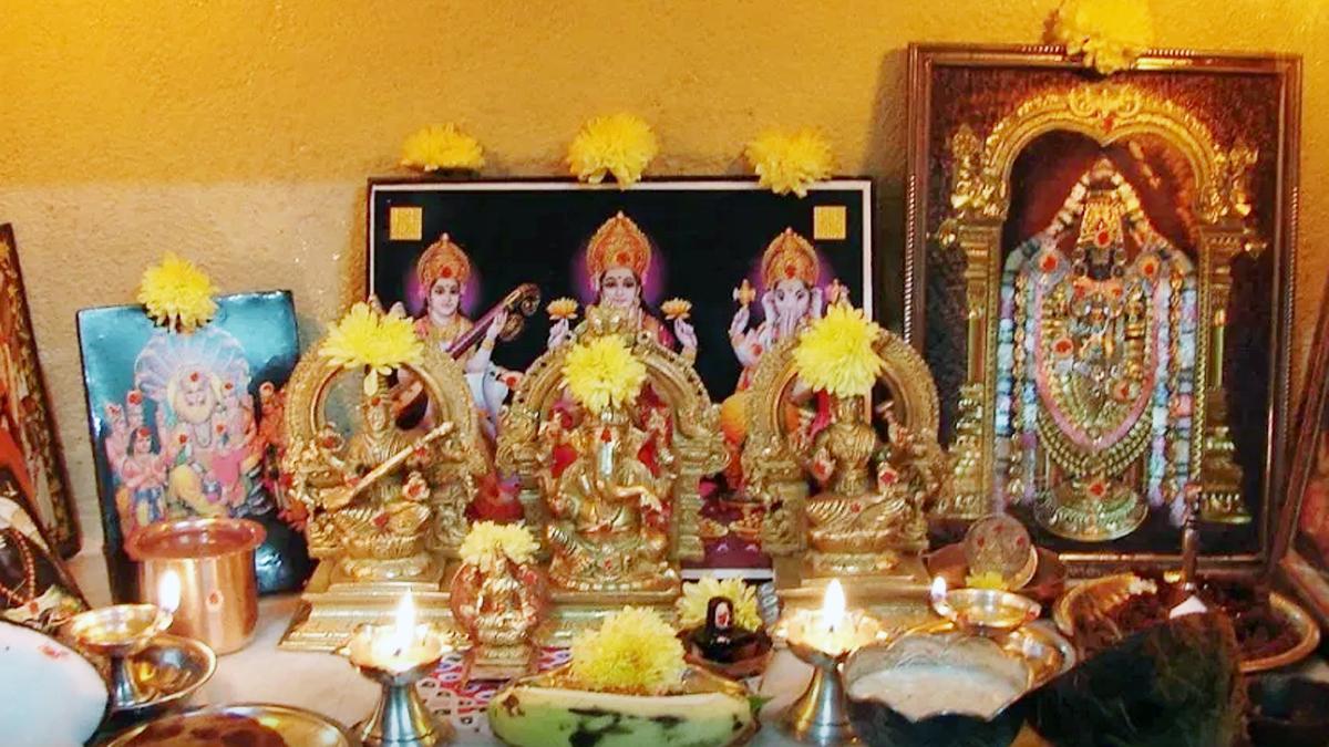 kya kitchen mein rakh sakte hai bhagwan ki murti