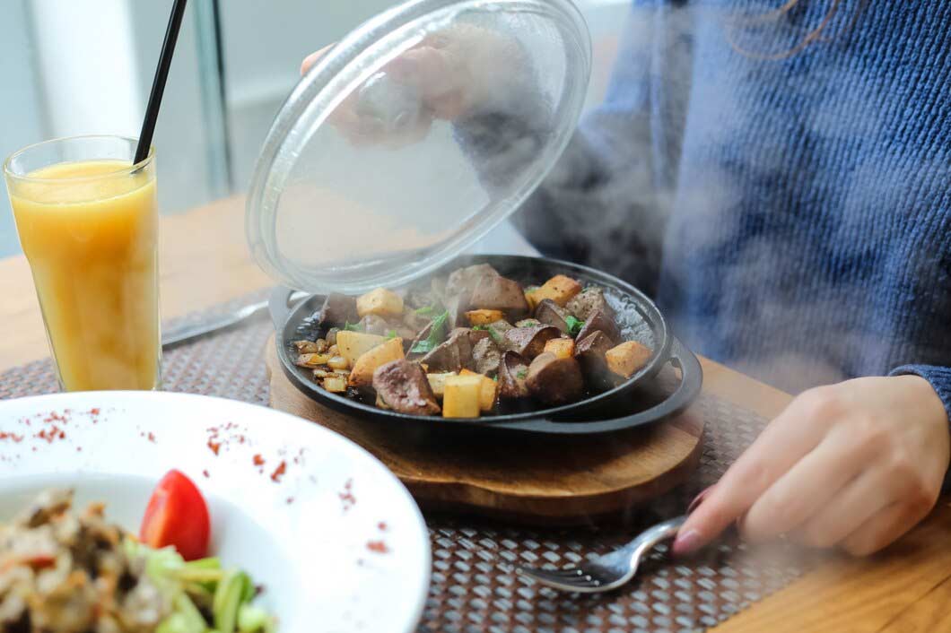 steaming food