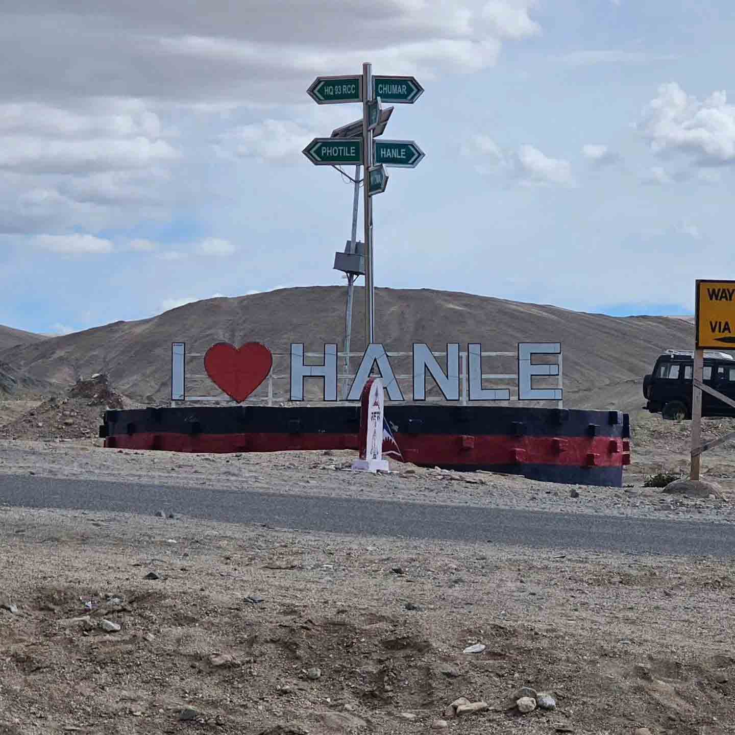 why so famous hanle village of ladakh