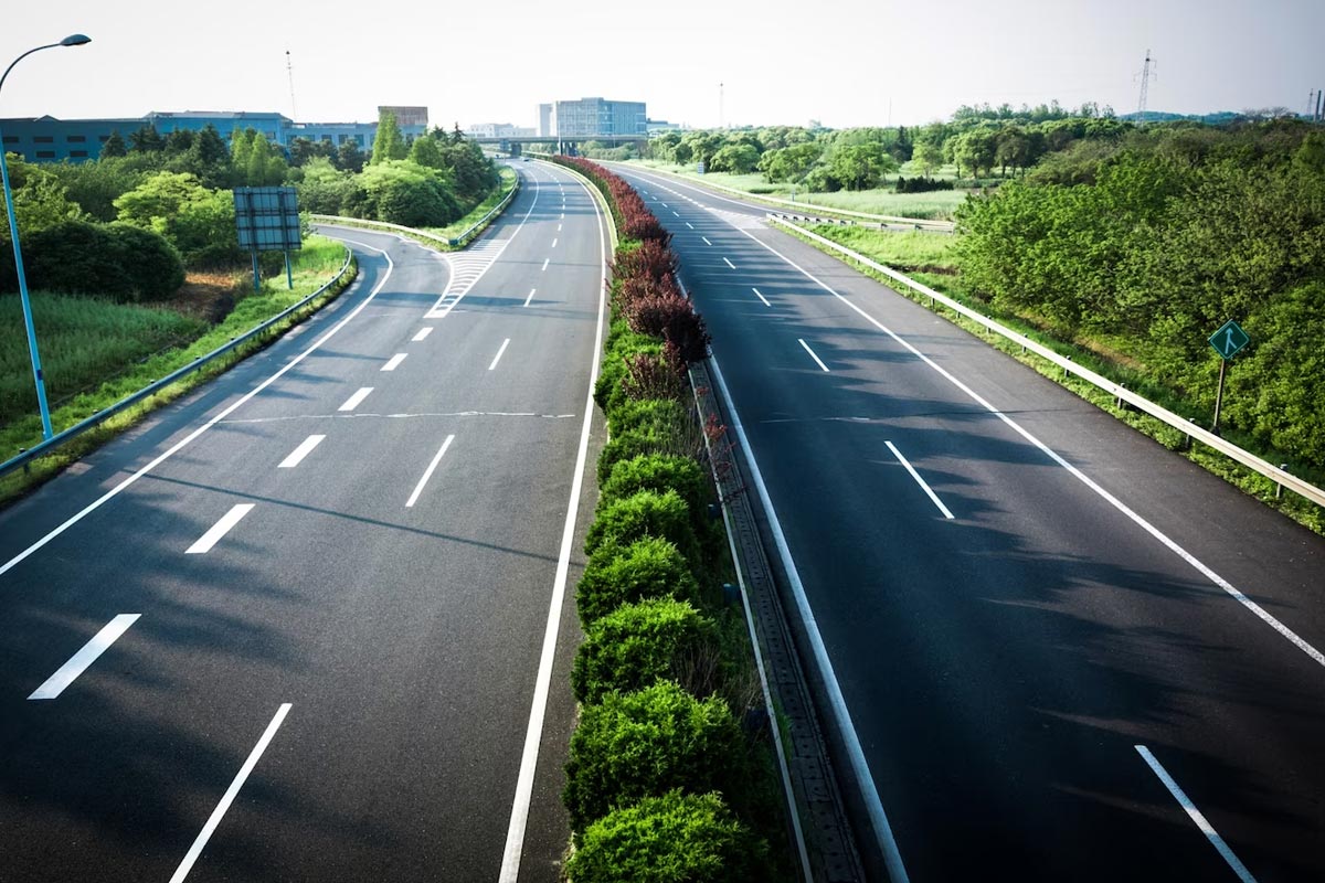 What is the meaning of highway in hindi