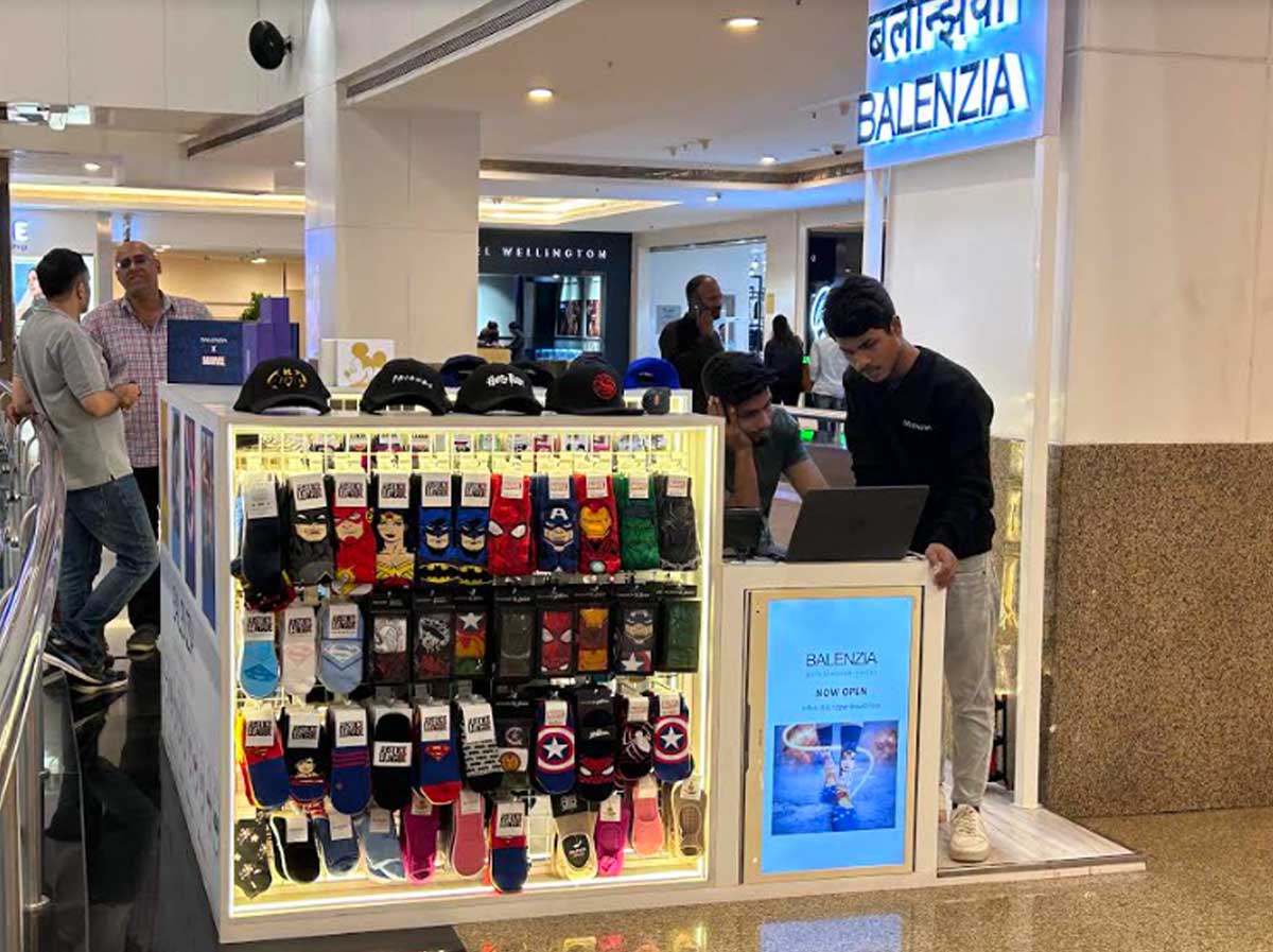 balenzia store mumbai