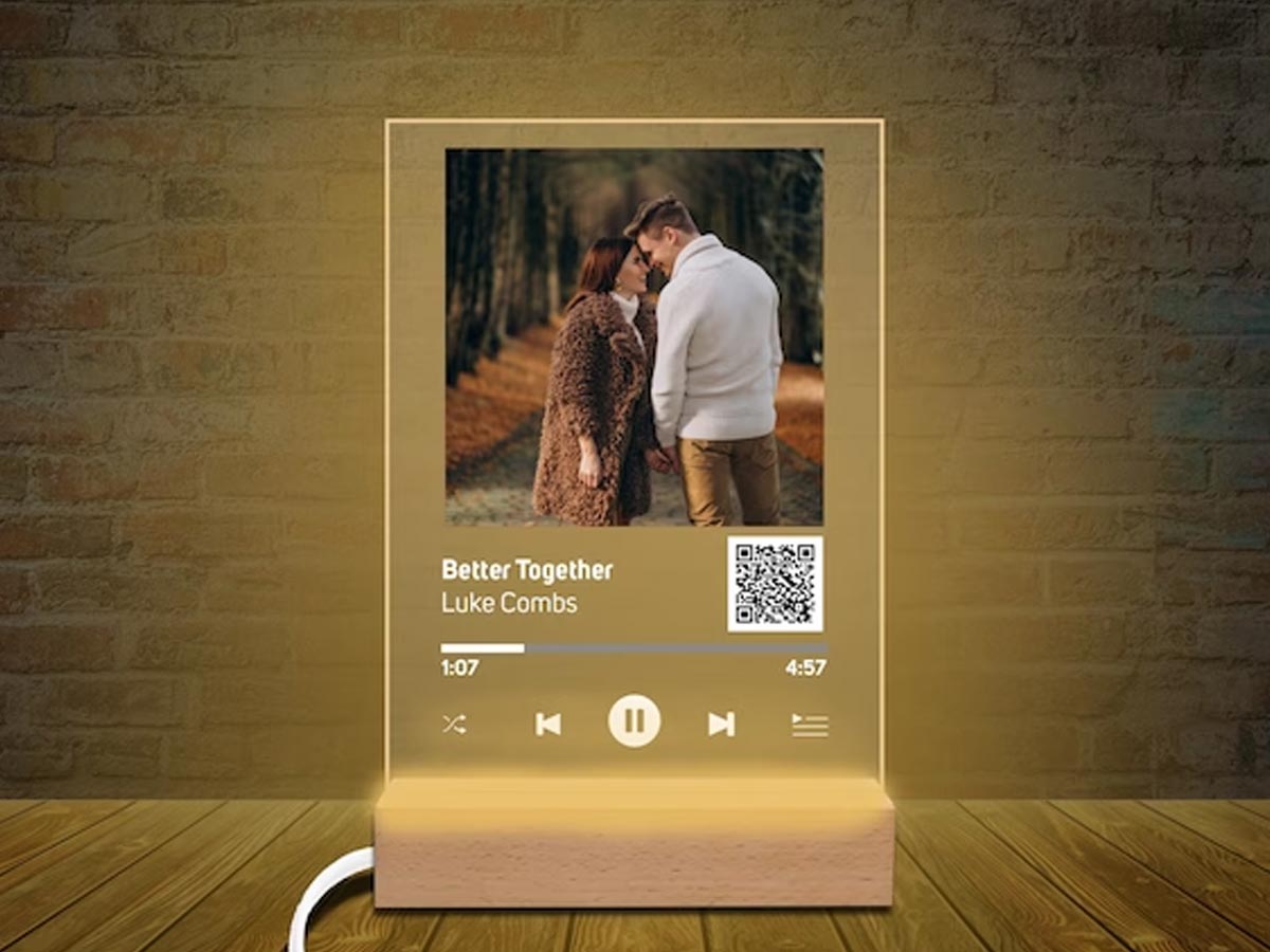 customized gift items for partner