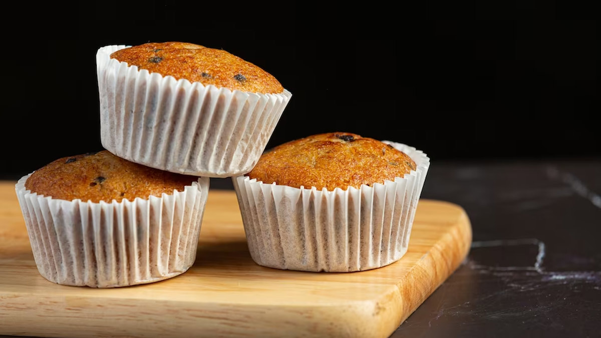 difference between muffins and cupcakes