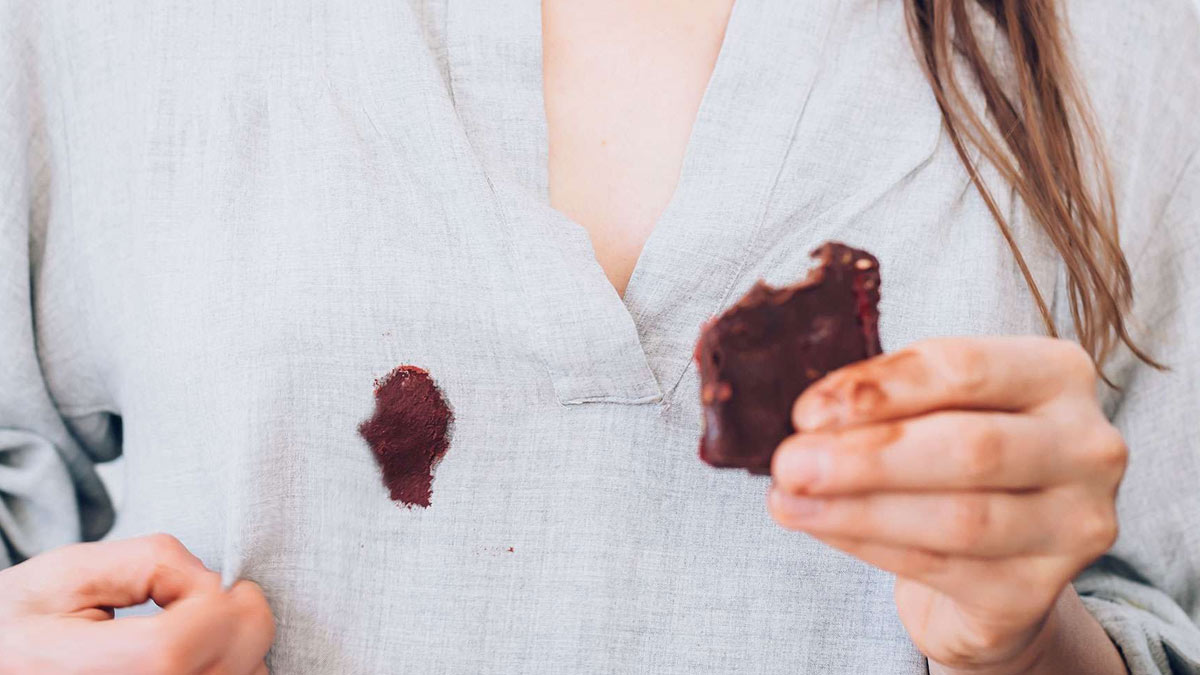 how to remove chocolate stain