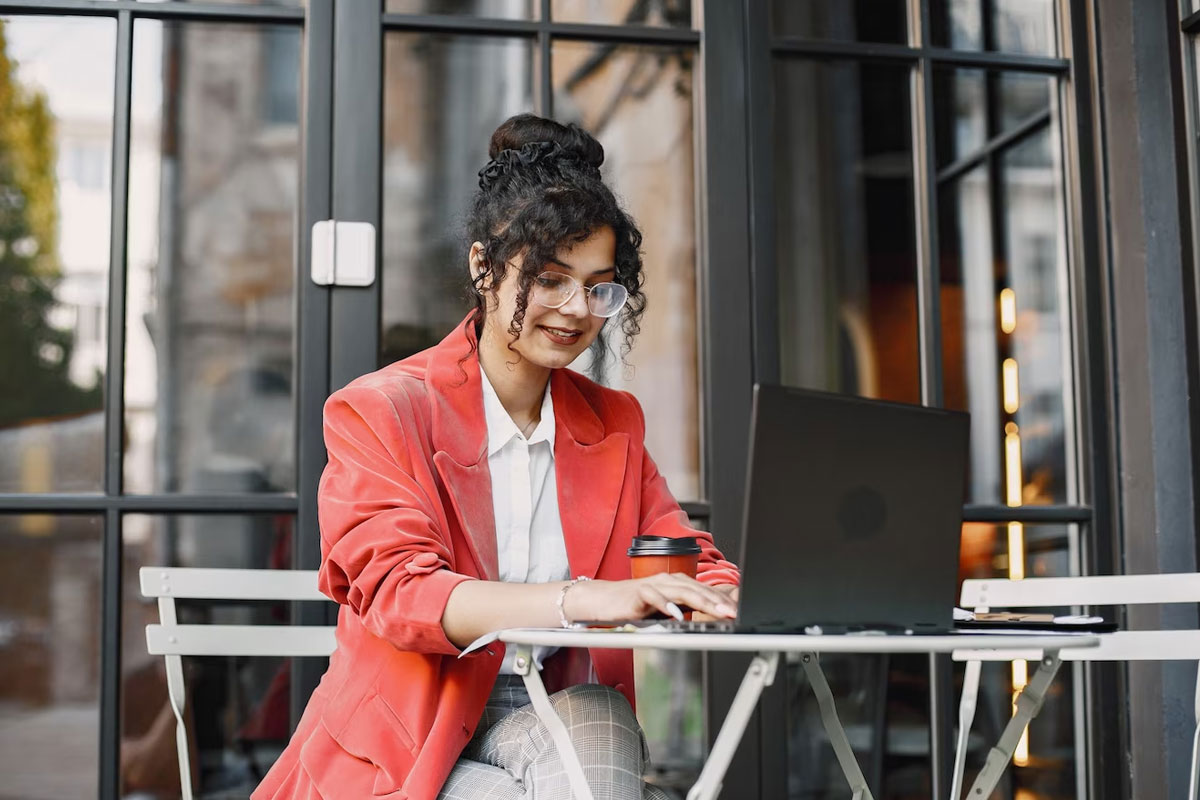 how to start tech business