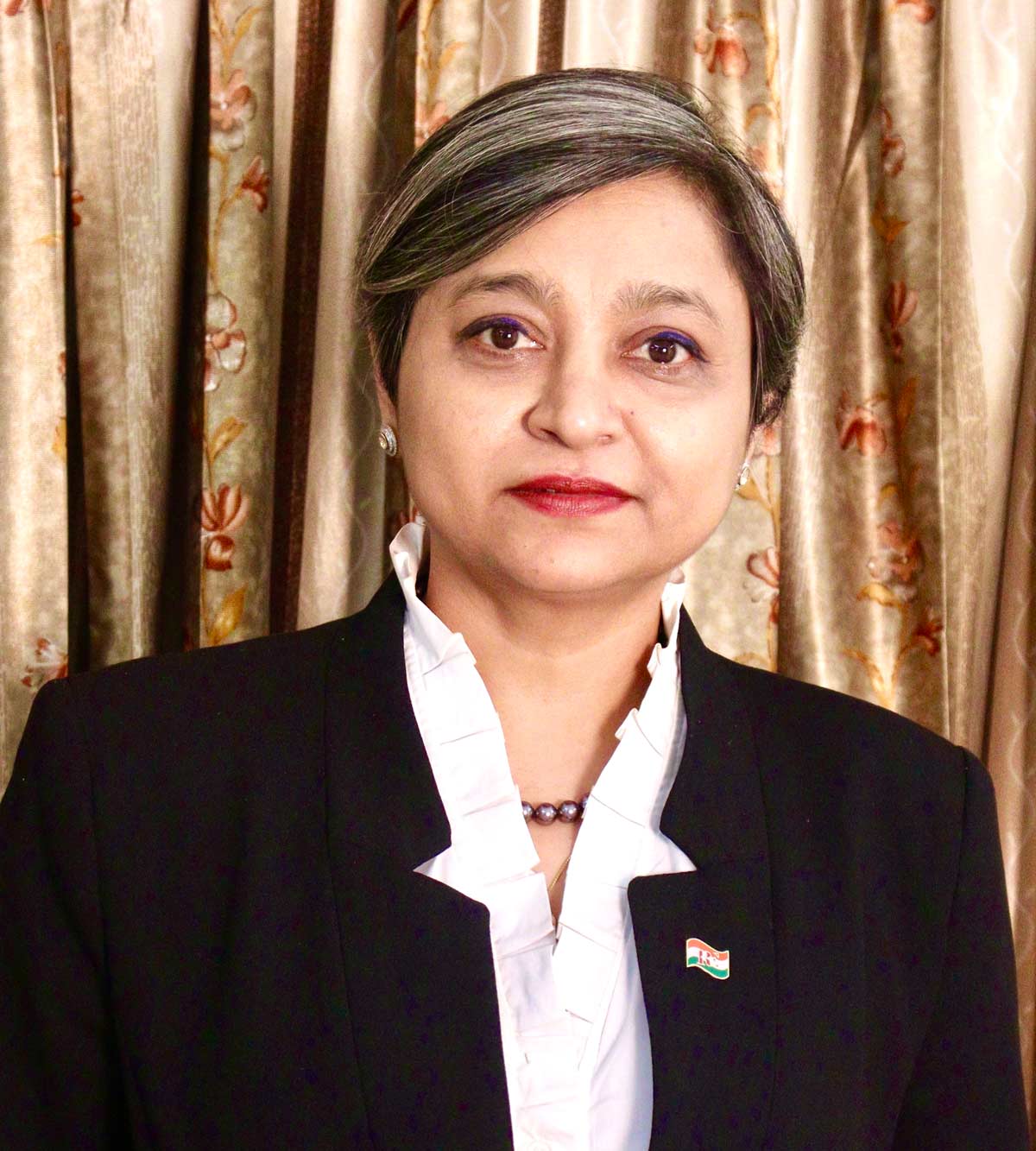 know about raspian enterprises chairperson and managing director preiti patel in hindi