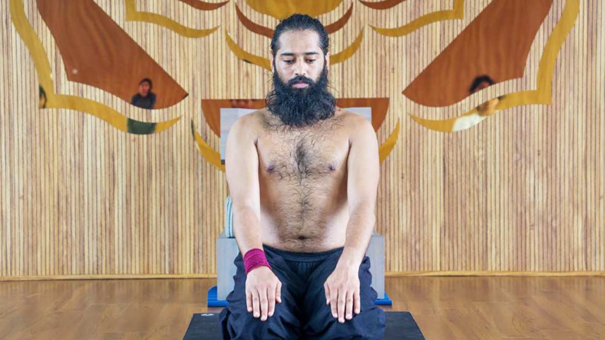 what is vajrasana and its benefits