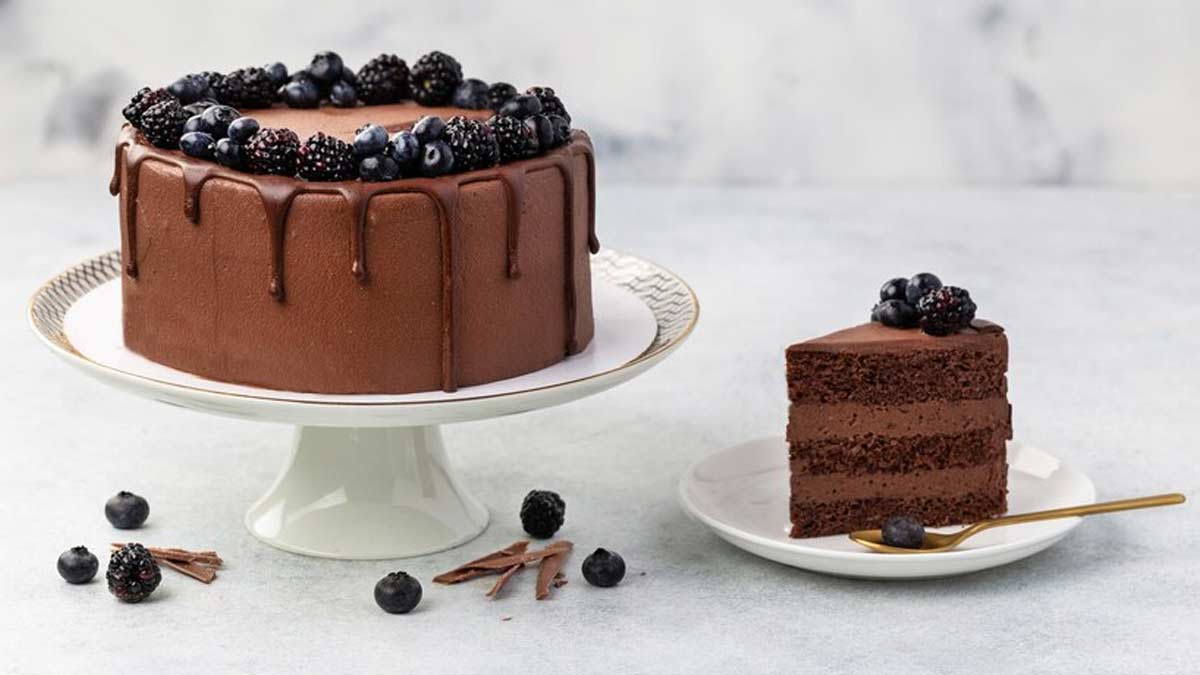 Eggless Chocolate Cake