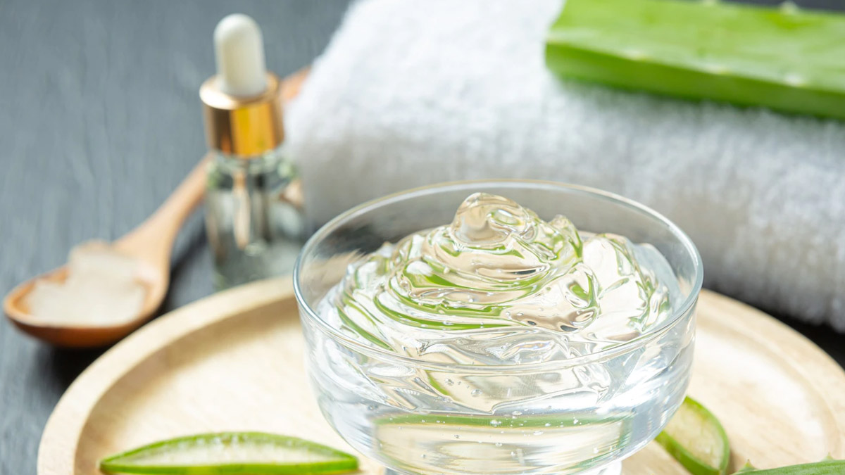 aloe vera face pack for dull skin
