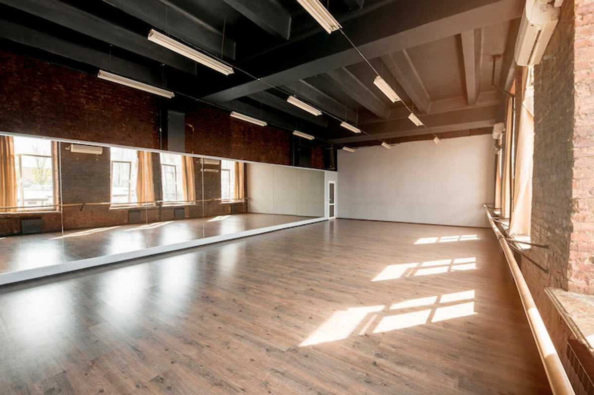 laminate flooring pros