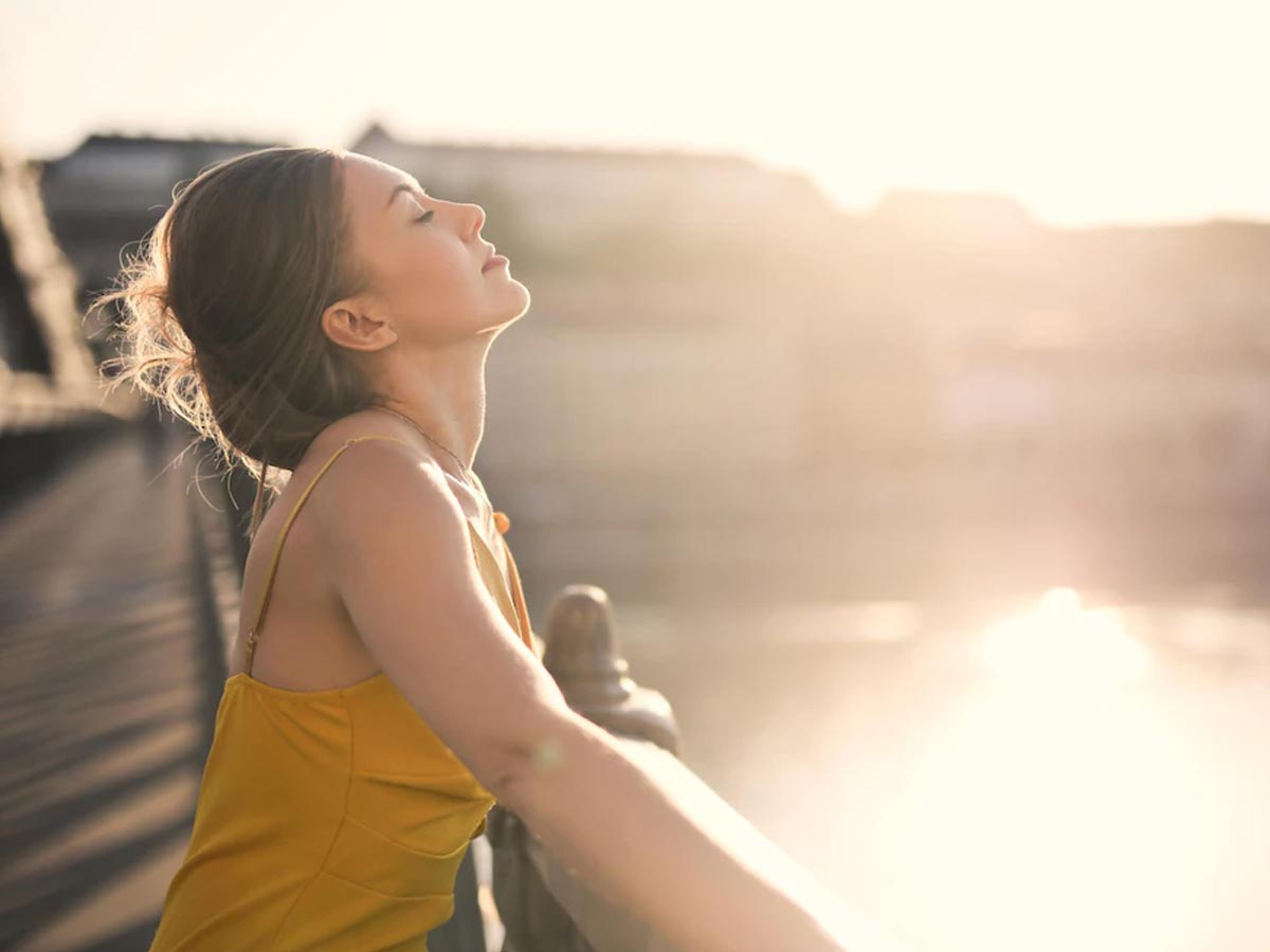 which vitamin is good for glowing skin