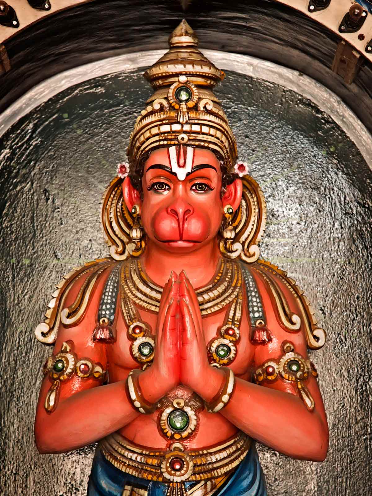 why you should not touch idols