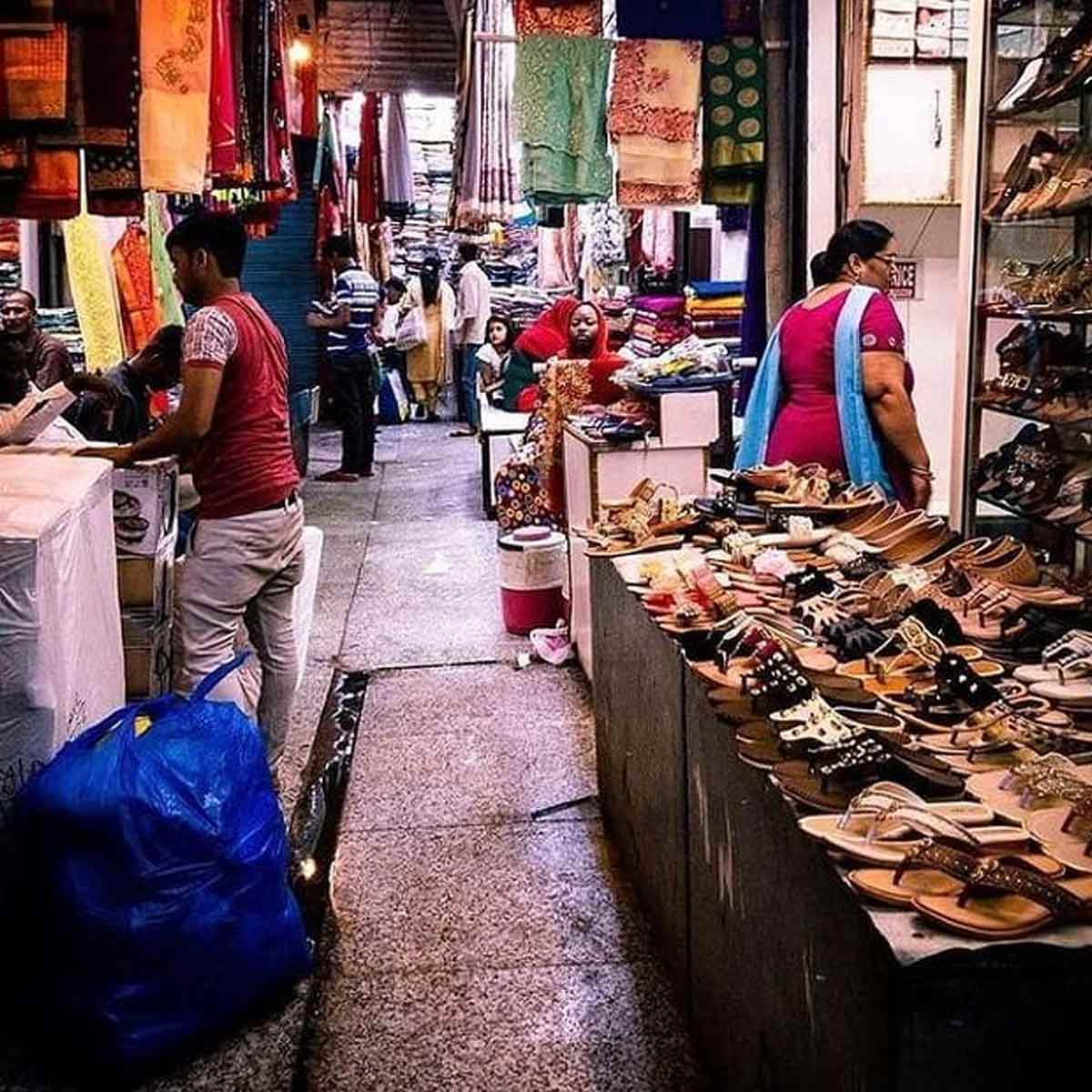 Clothes shopping jwala heri market