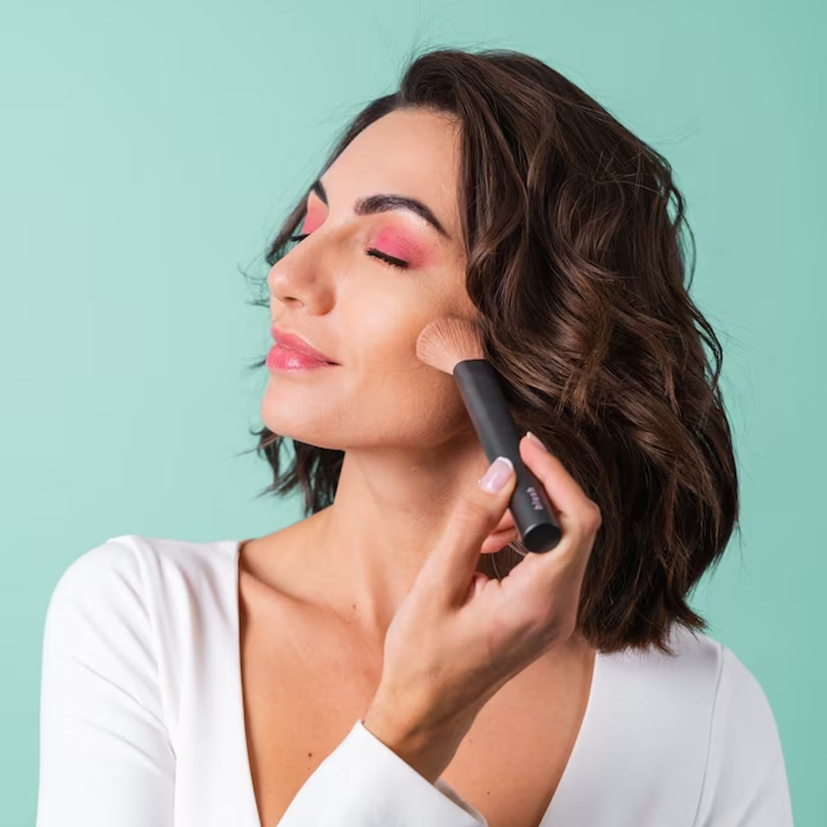 Contouring tips for Lip tint