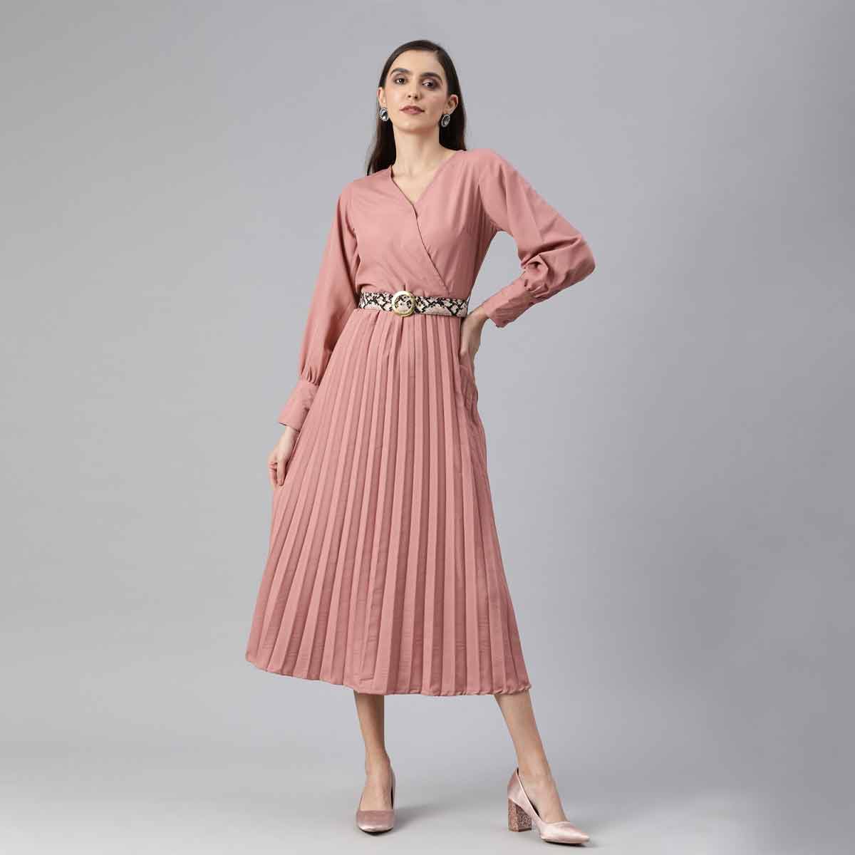 Pleated dress for college