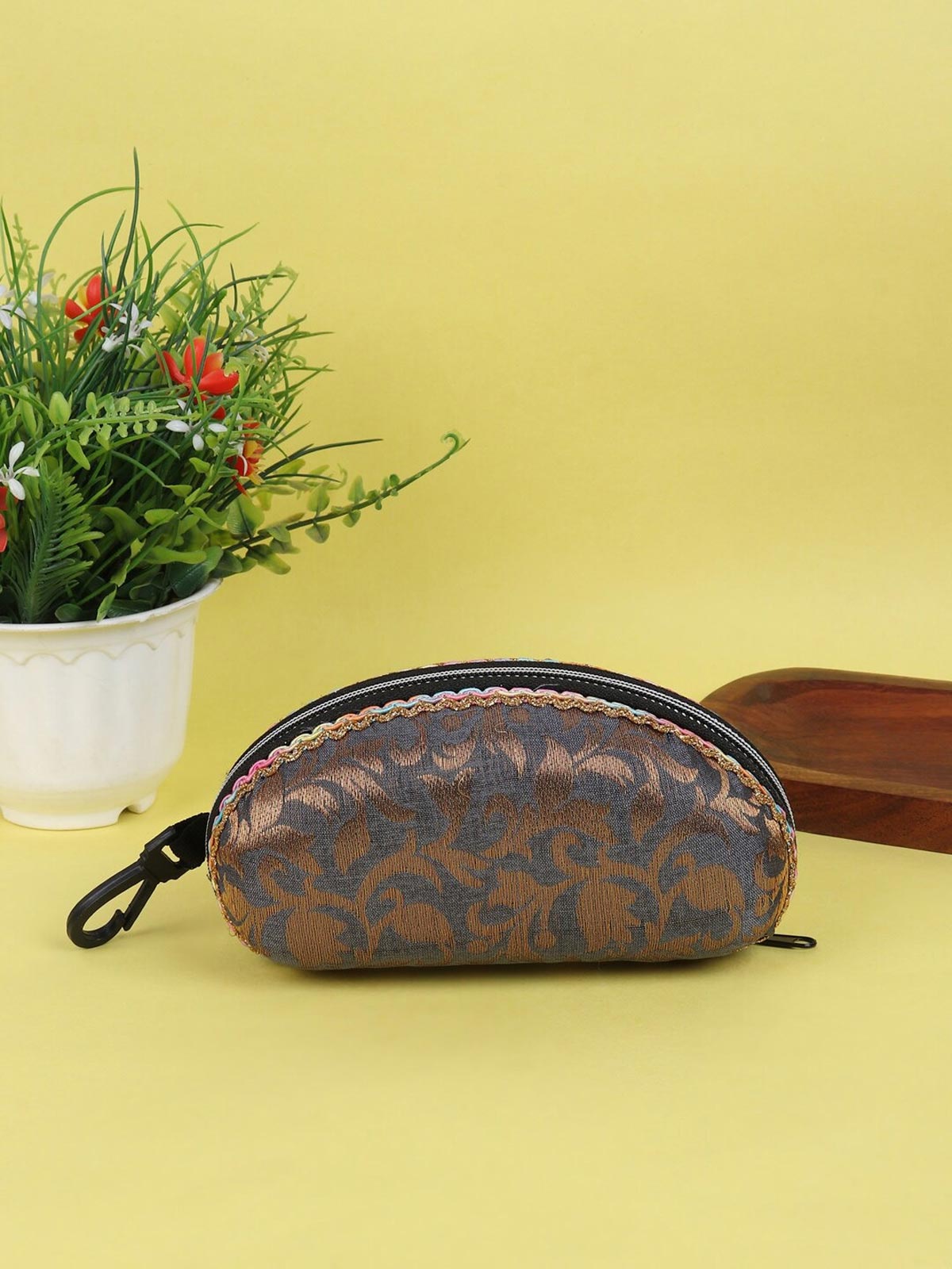 Sunglass case for clutch designs