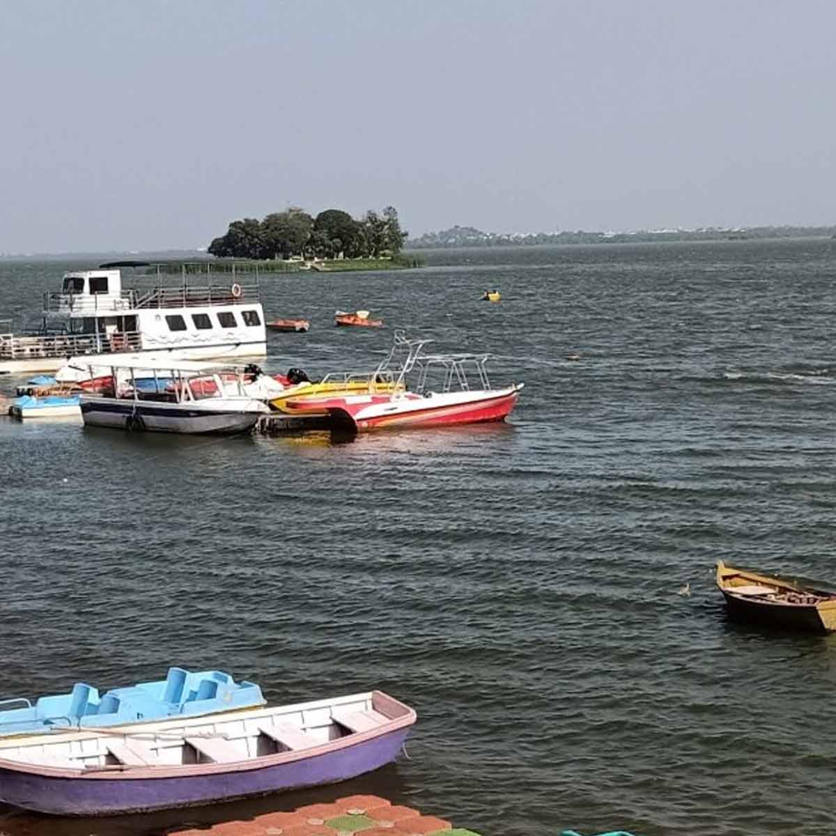 Upper Lake bada lake