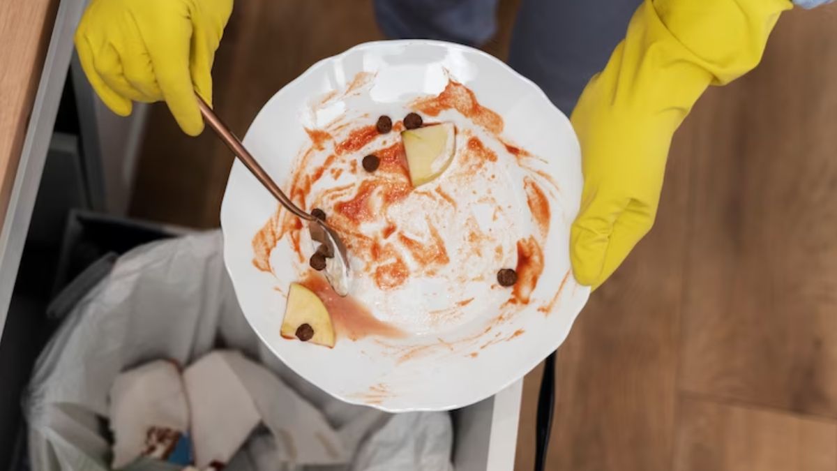 dustbin clean liquid