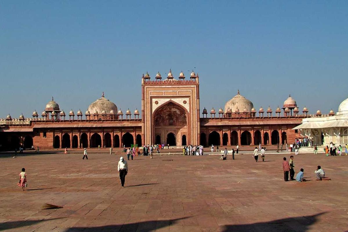 facts about jama masjid in agra in hindi ()