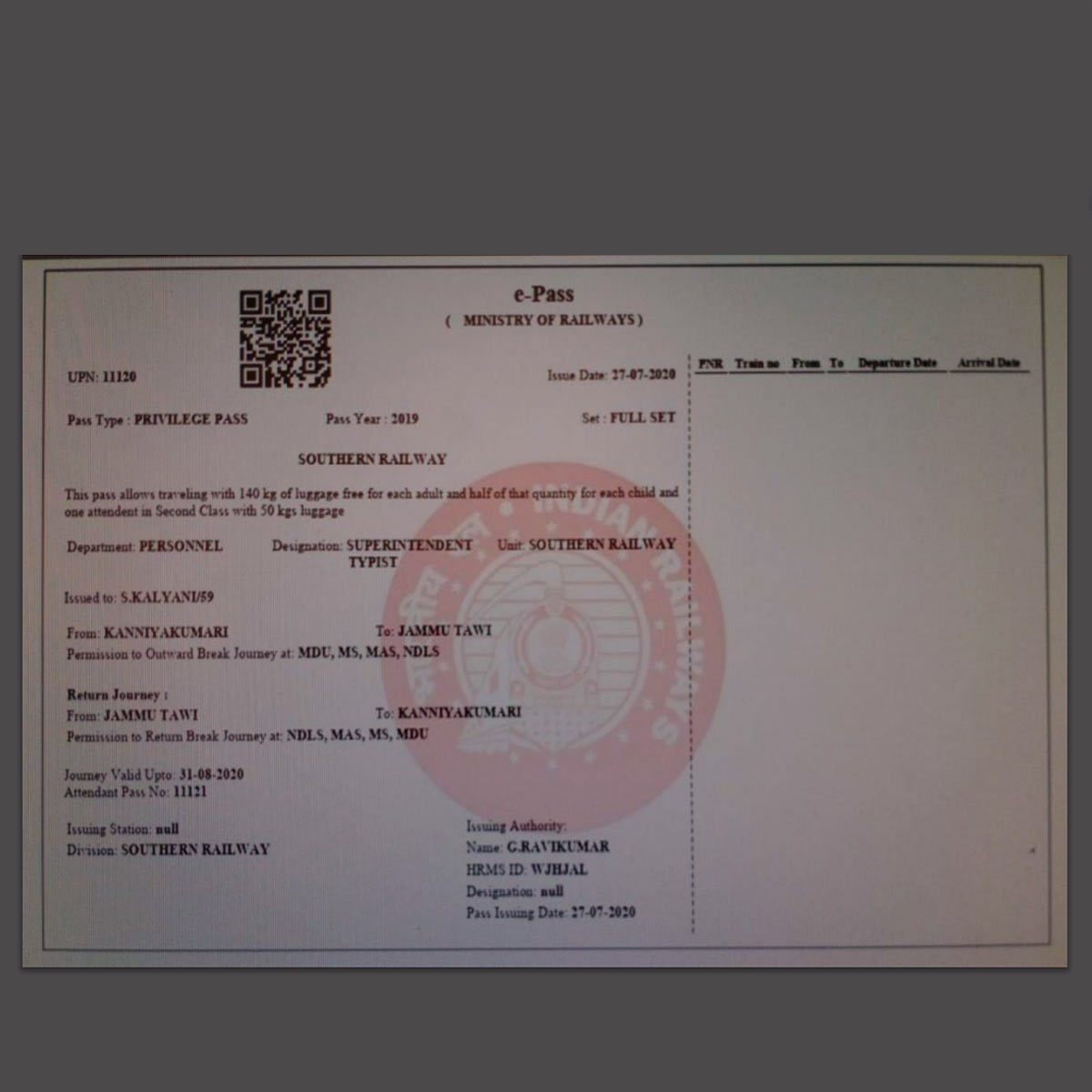 how to get railway monthly pass