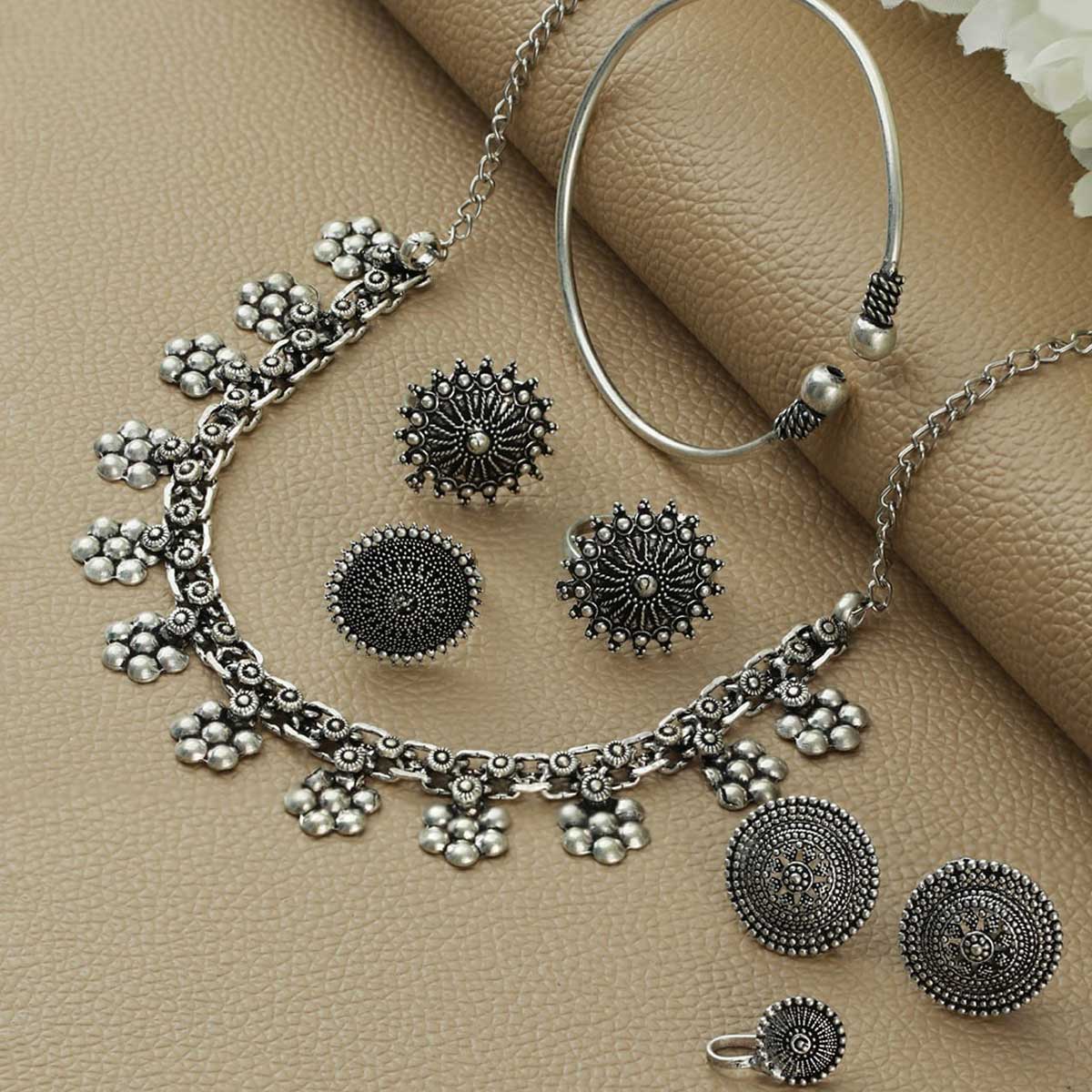 oxidized jewellery for short dress