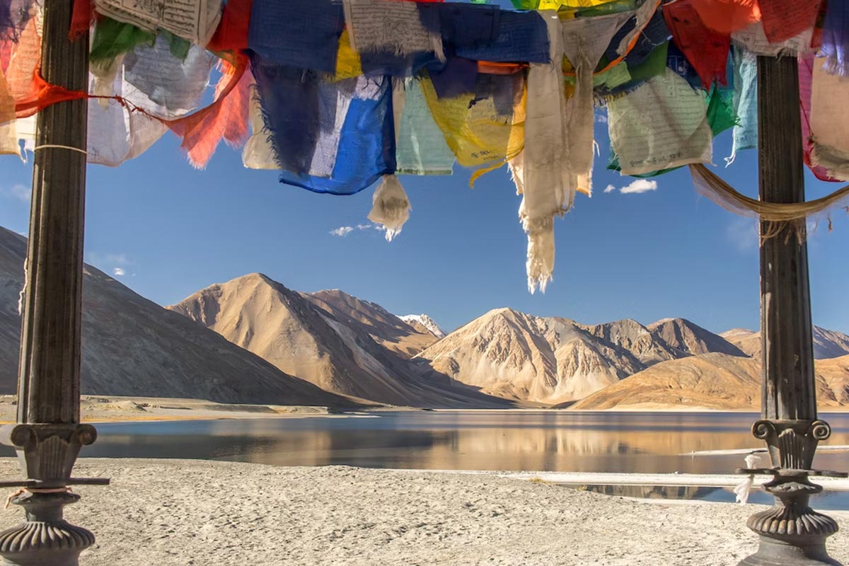 travel leh ladakh with friends