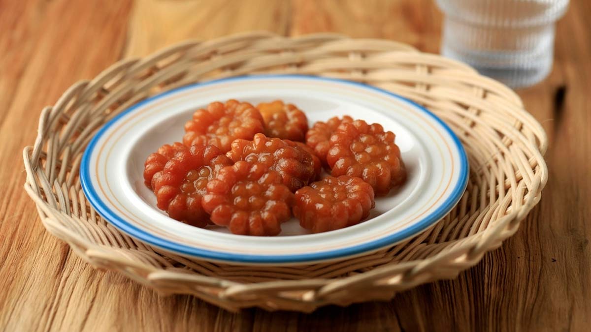 Yakgwa (Korean Honey Cookie)