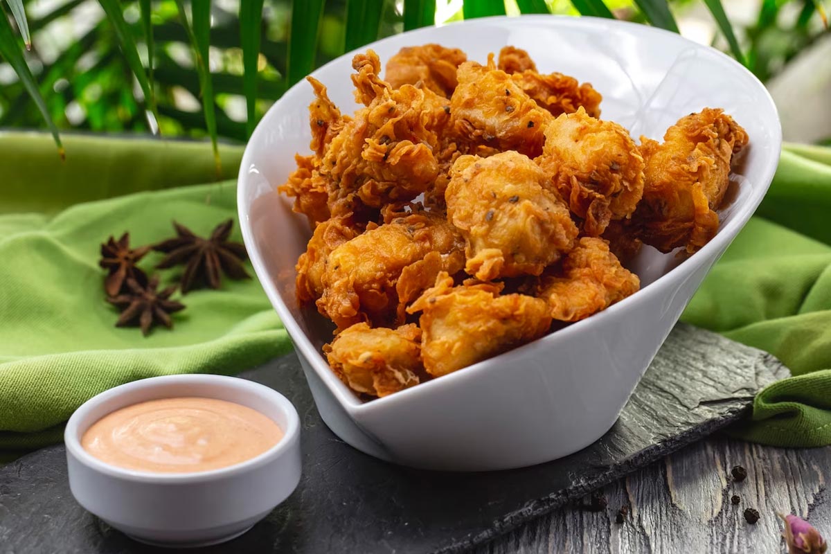 aloo pakoda fry in hindi