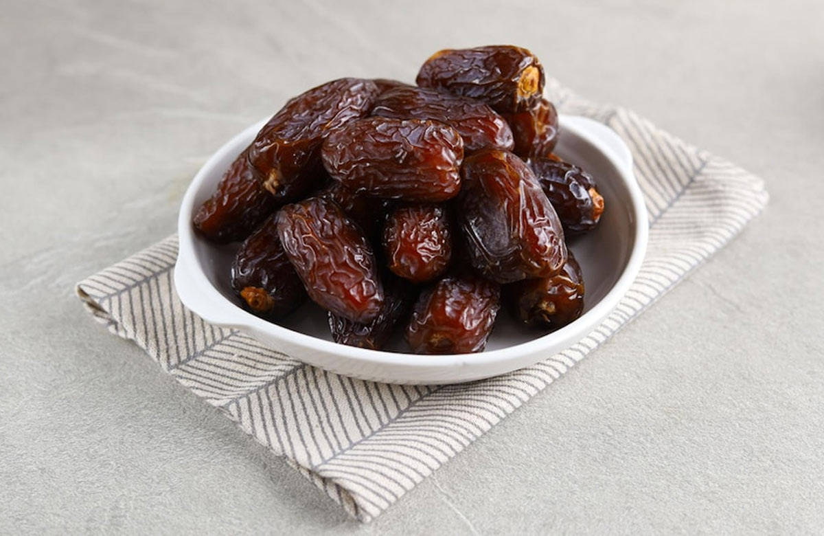 dates milk for weight loss
