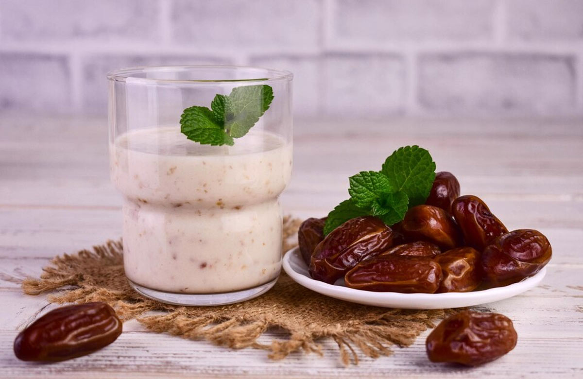 dates with milk for weight loss