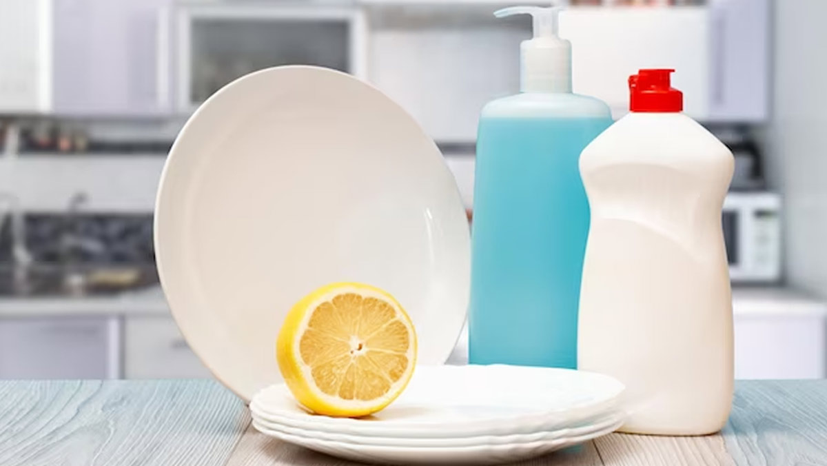 homemade liquid dishwasher detergent with lemon juice