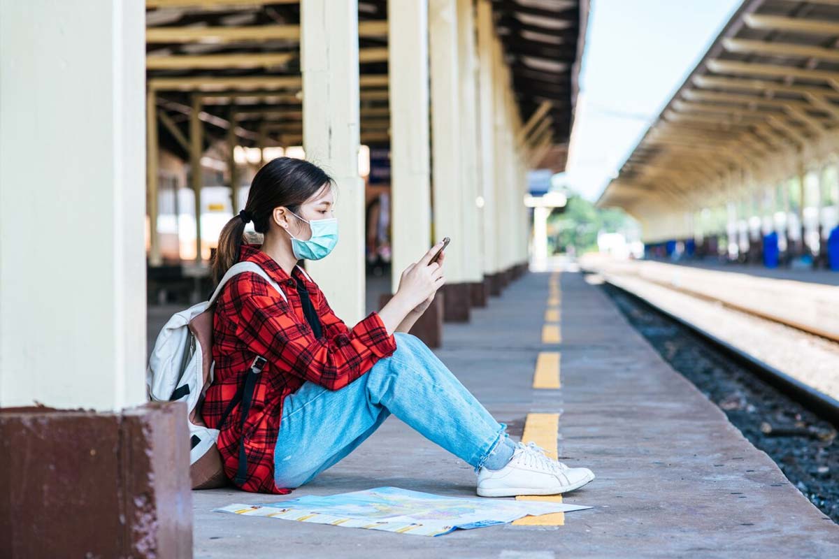 indian railways offers travel insurance up to rupees ten lakh