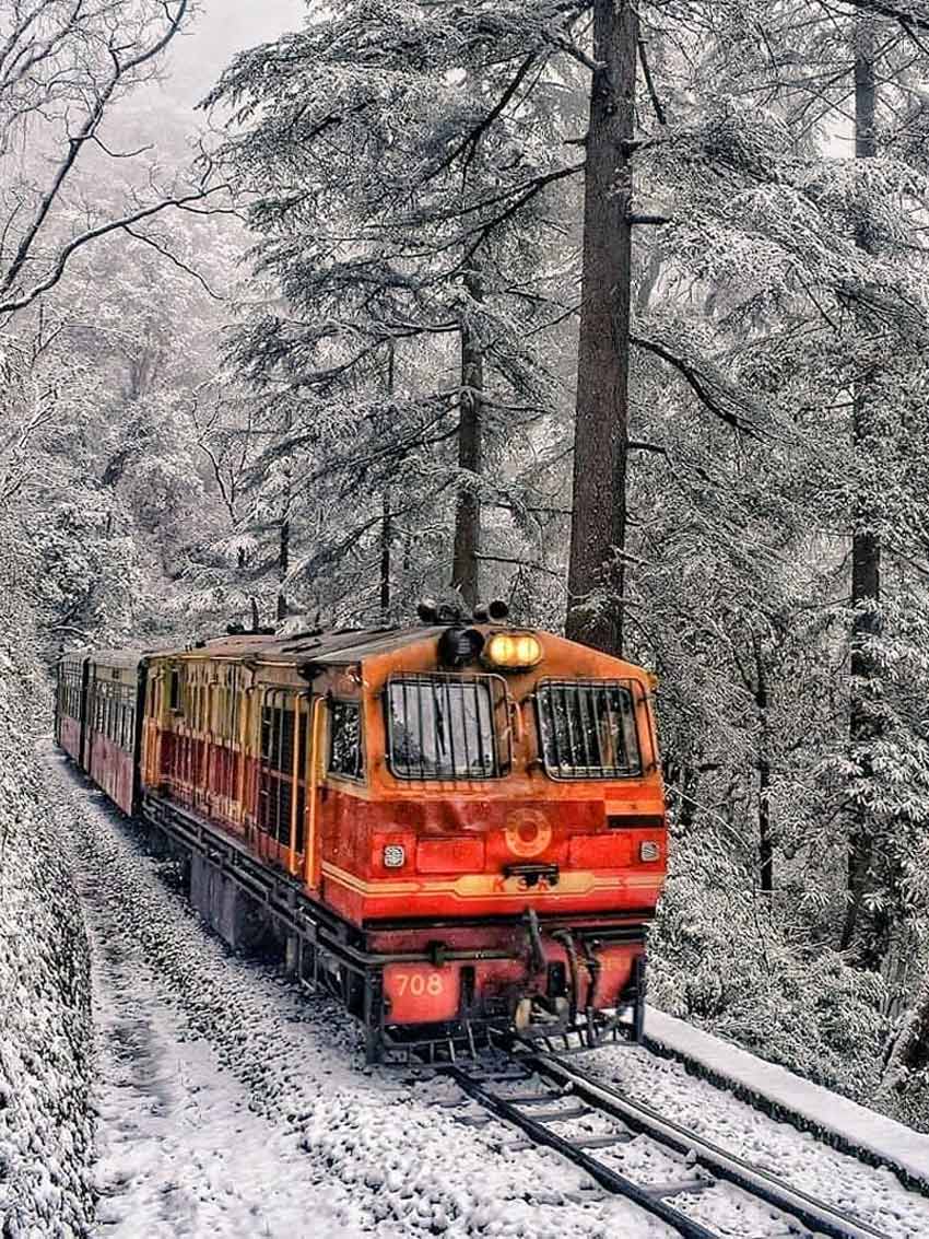 kalka shimla toy train new pic