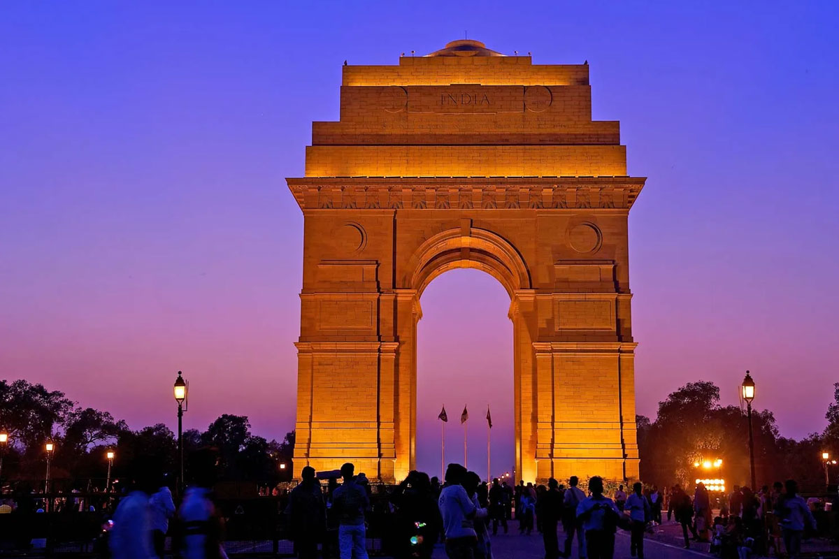 lgbtq friendly places in india in delhi