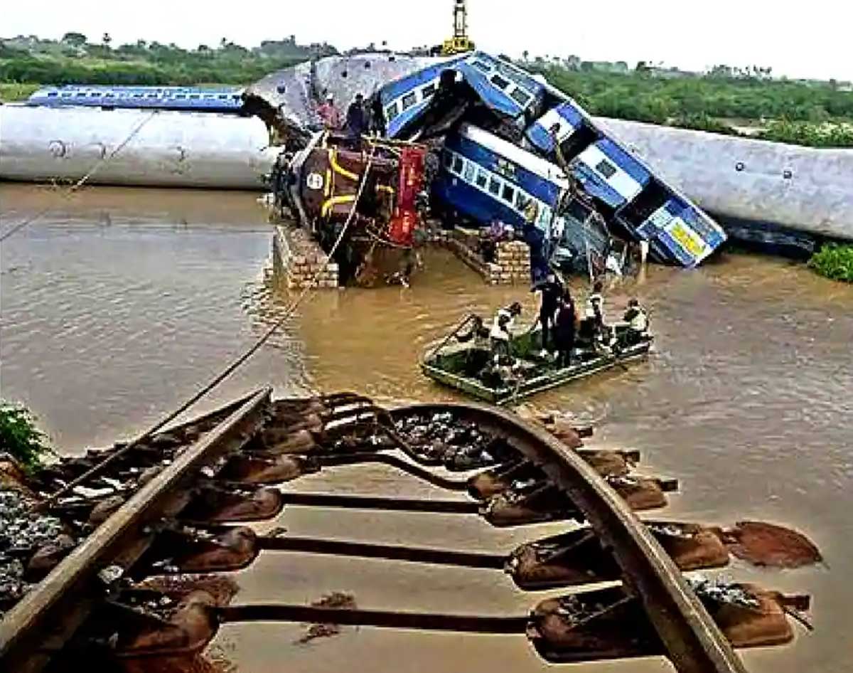 train accident in bridge