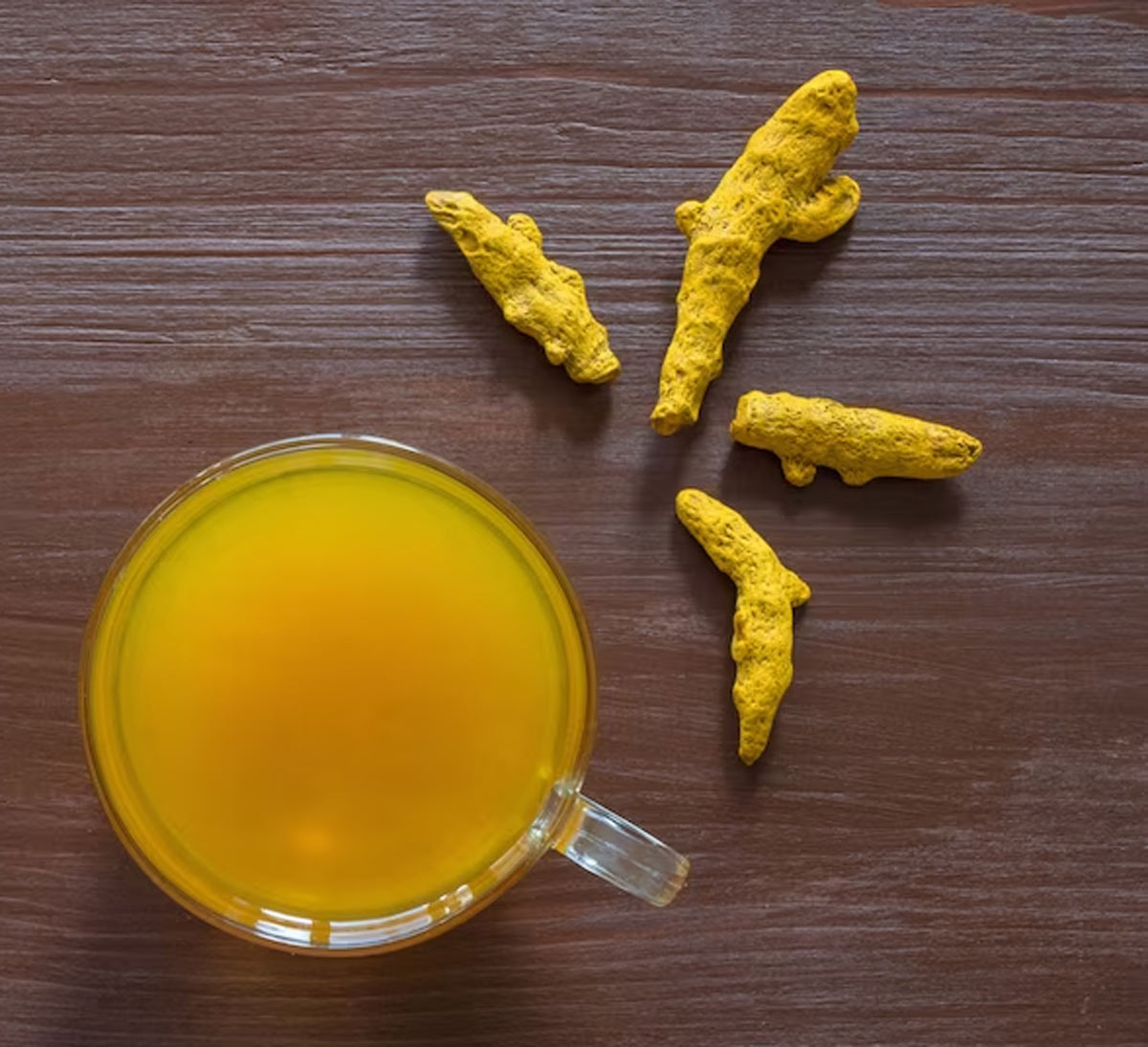 benefits of drinking turmeric water