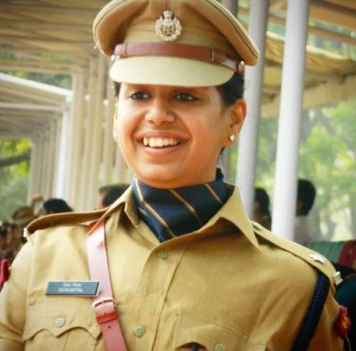 ias divya mittal story