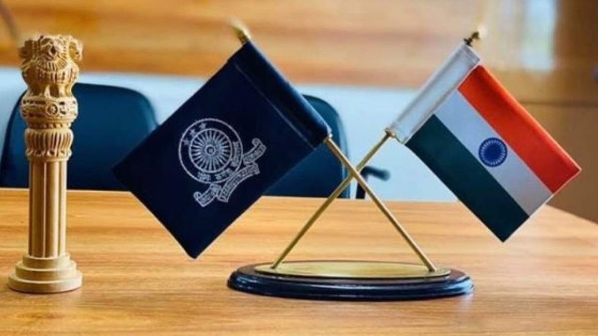 ias salary and perks