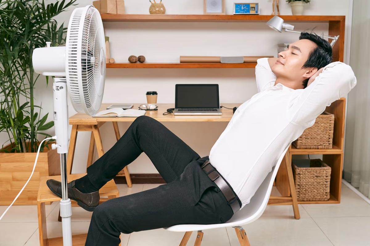 keep electronic items switched off