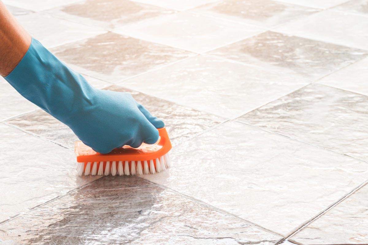 what not to use to clean kitche tiles