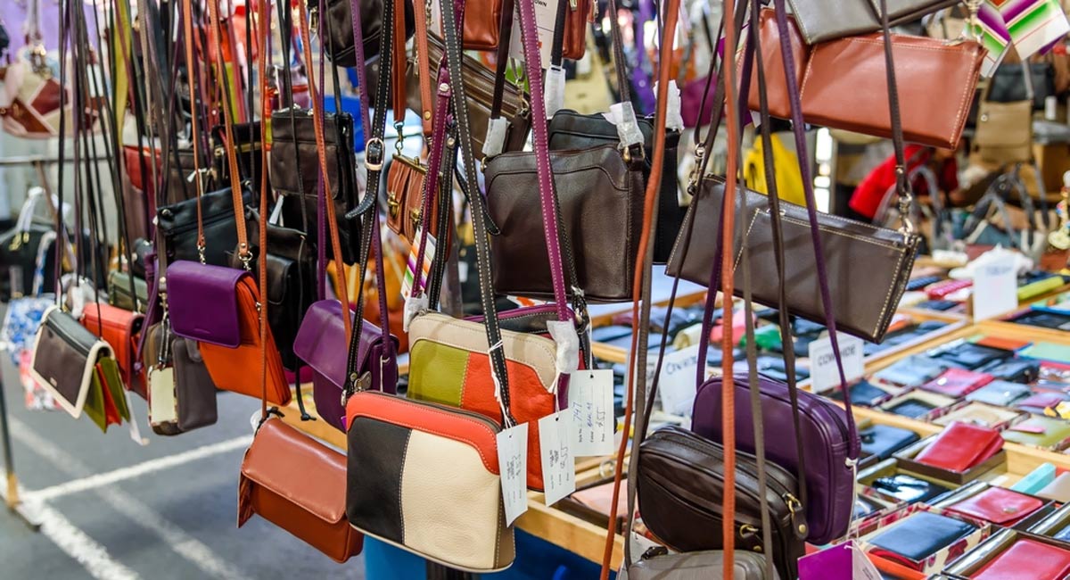 Explore delhi market