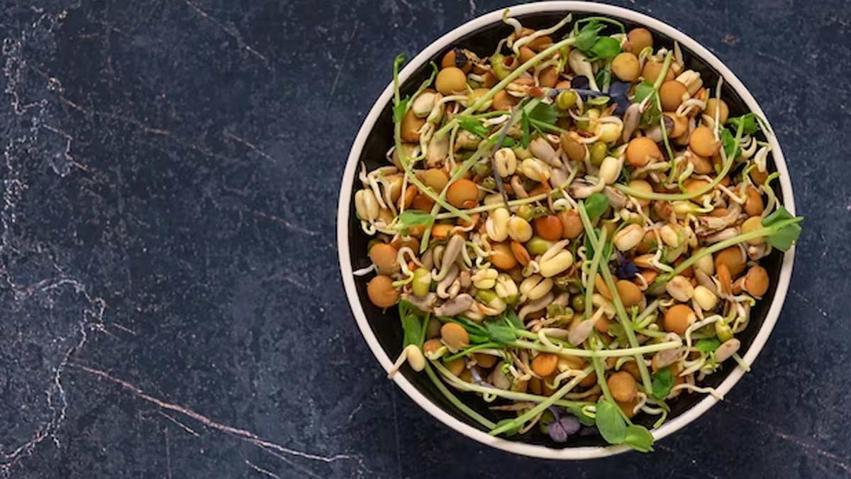 best way to eat sprouts