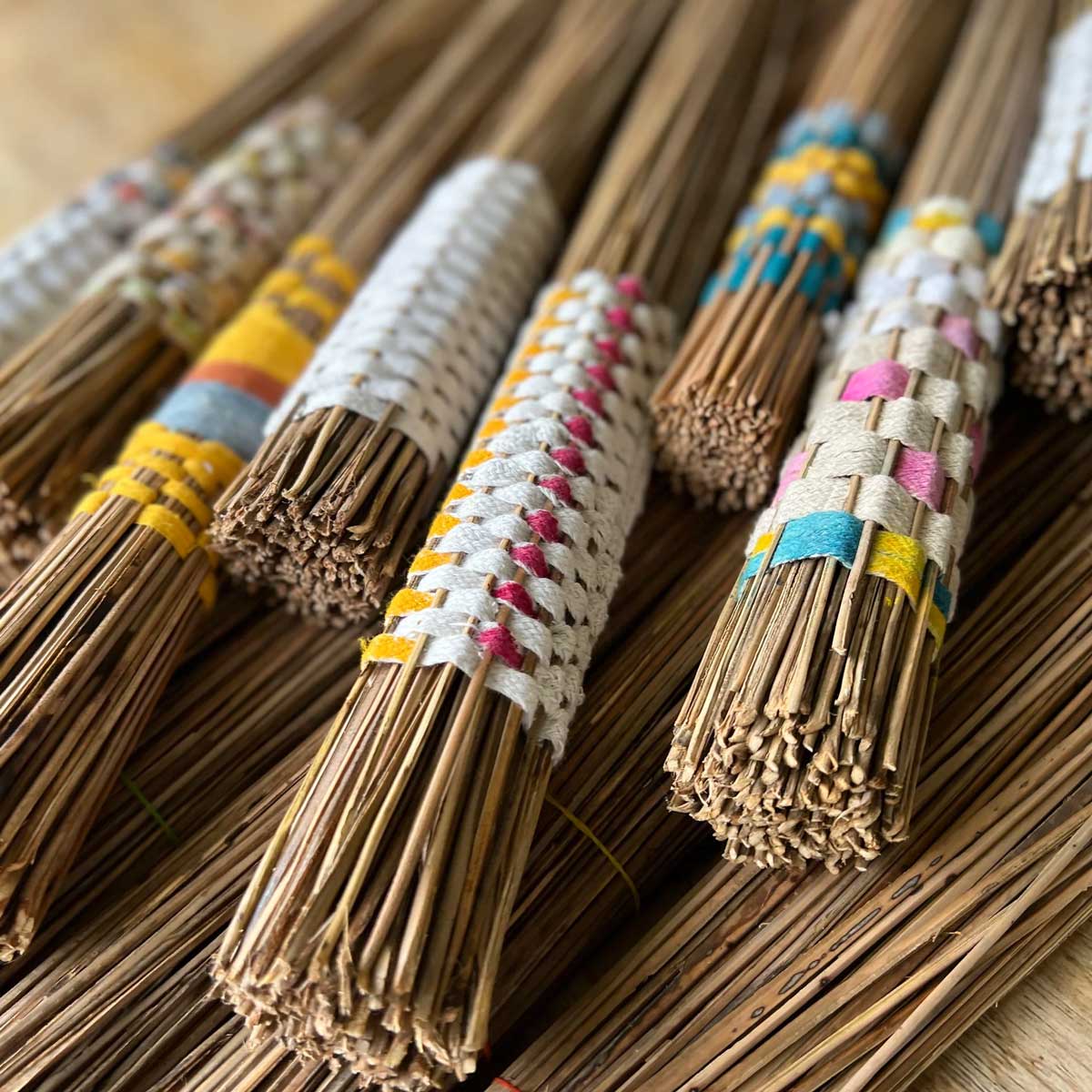 broom astro remedies in hindi