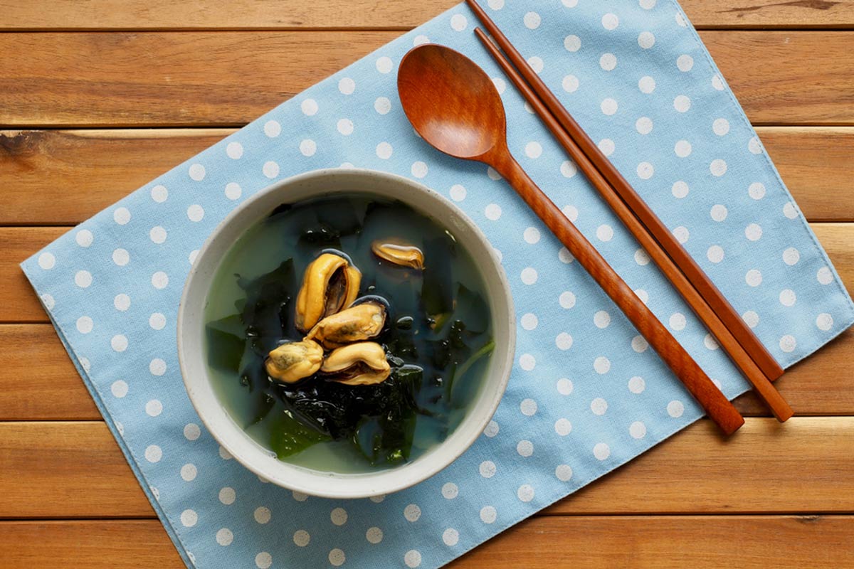 chicken seaweed soup